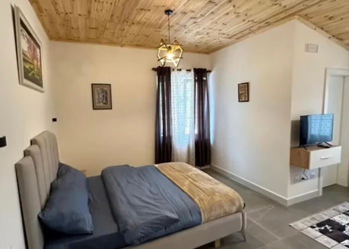 Qyteza Guest House&camping * Shkodër