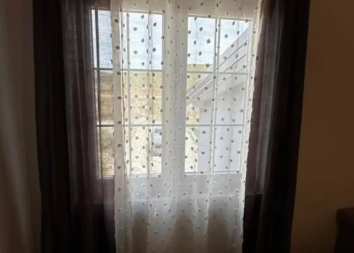 Qyteza Guest House&camping