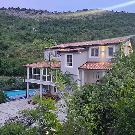 Qyteza & Apartment Shkoder